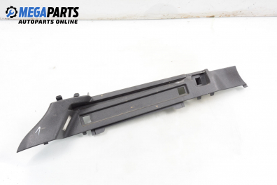 Интериорна пластмаса багажник за Opel Astra H Estate (08.2004 - 05.2014), комби