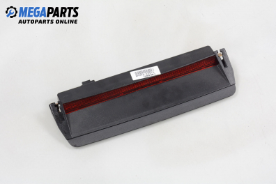 Трети стоп за Volkswagen Passat Sedan B7 (08.2010 - 12.2014), седан