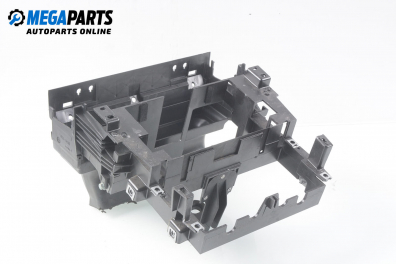 Централна конзола за Audi A8 Sedan I (03.1994 - 12.2002)