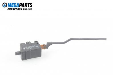 Ключалка за капачката на резервоара за BMW 3 Series E90 Sedan (E90) (01.2005 - 12.2011), седан