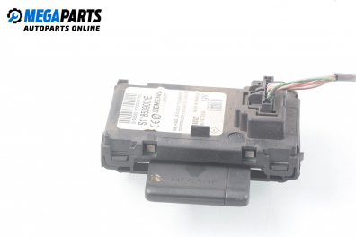 Четец с карта за Renault Megane II Hatchback (07.2001 - 10.2012), № S118539001E