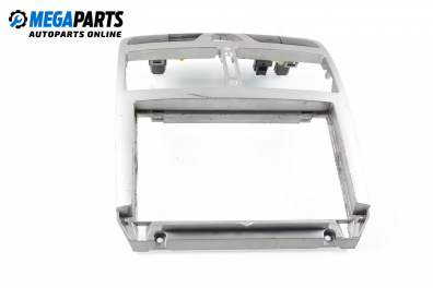 Централна конзола за Peugeot 307 Hatchback (08.2000 - 12.2012)