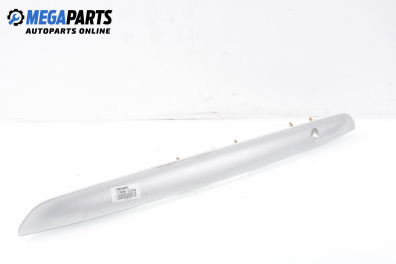 Лайсна заден капак за Toyota Corolla Hatchback (11.2001 - 02.2007), хечбек, позиция: задна