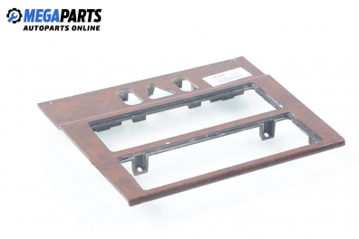 Централна конзола за Mercedes-Benz E-Class Sedan (W210) (06.1995 - 08.2003)