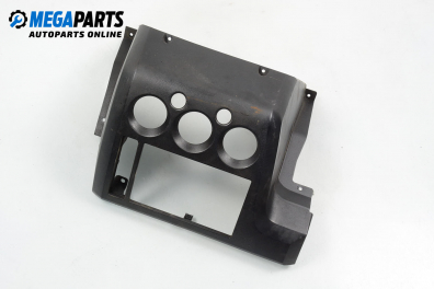 Централна конзола за Ford Fiesta V Hatchback (11.2001 - 03.2010)