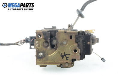 Брава на врата за Volkswagen Passat Sedan B5 (08.1996 - 12.2001), позиция: задна, дясна