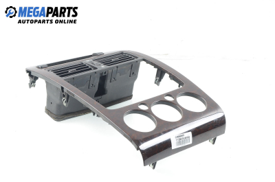 Централна конзола за Toyota Avensis Station Wagon I (09.1997 - 02.2003)