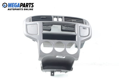 Централна конзола за Hyundai Matrix Minivan (06.2001 - 08.2010)