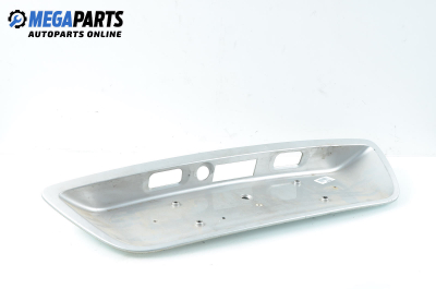 Стойка заден номер за Mercedes-Benz C-Class Sedan (W203) (05.2000 - 08.2007), седан