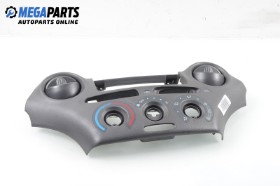 Централна конзола за Toyota Yaris Hatchback I (01.1999 - 12.2005)