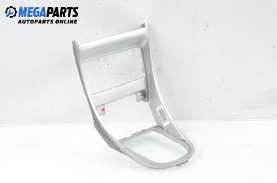 Централна конзола за Peugeot 307 Hatchback (08.2000 - 12.2012)