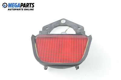Трети стоп за Toyota Avensis Liftback I (09.1997 - 02.2003), хечбек