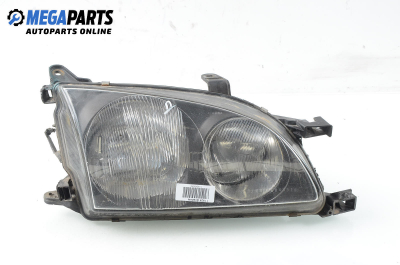 Фар за Toyota Avensis Liftback I (09.1997 - 02.2003), хечбек, позиция: дясна