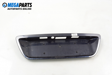 Стойка заден номер за Mercedes-Benz C-Class Sedan (W203) (05.2000 - 08.2007), седан