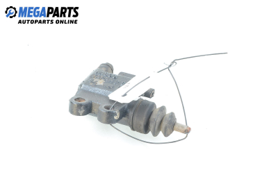 Долна помпа за съединител за Nissan Almera TINO (12.1998 - 02.2006)