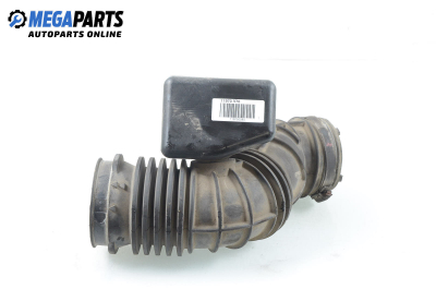 Въздуховод за Volvo V70 II Estate (11.1999 - 12.2008) 2.4, 140 к.с.