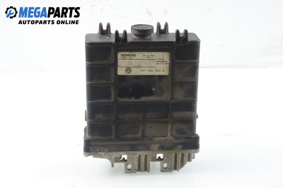 Компютър двигател за Volkswagen Sharan Minivan I (05.1995 - 03.2010) 2.0, 115 к.с., № 037 906 025 B