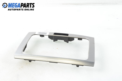 Централна конзола за Volkswagen Passat Sedan B7 (08.2010 - 12.2014)