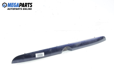 Лайсна заден капак за Mitsubishi Carisma Sedan (09.1996 - 06.2006), седан, позиция: задна