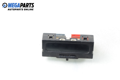 Часовник за Renault Clio II Hatchback (09.1998 - 09.2005)