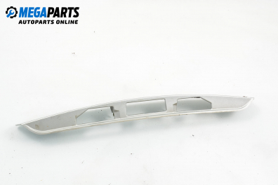 Лайсна заден капак за Mazda 6 Station Wagon I (08.2002 - 12.2007), комби, позиция: задна