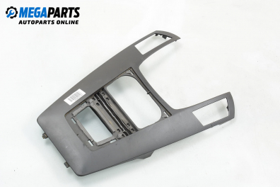 Централна конзола за Opel Zafira B Minivan (07.2005 - 14.2015)