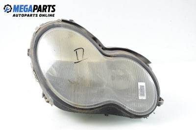 Фар за Mercedes-Benz C-Class Sedan (W203) (05.2000 - 08.2007), седан, позиция: дясна