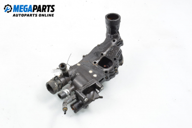 Корпус на термостат за Citroen C5 I Sedan (03.2001 - 03.2005) 2.2 HDi (DC4HXB, DC4HXE), 133 к.с.