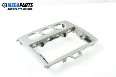 Централна конзола за Ford Focus II Estate (07.2004 - 09.2012)