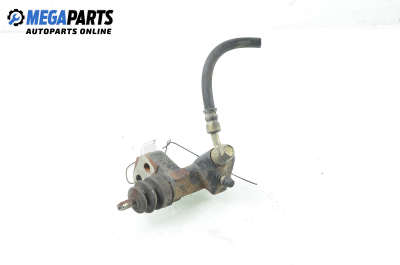 Долна помпа за съединител за Nissan Primera Traveller III (01.2002 - 06.2007)