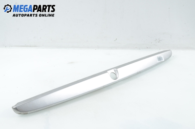 Лайсна заден капак за Nissan Almera II Sedan (06.2000 - 12.2006), седан, позиция: задна