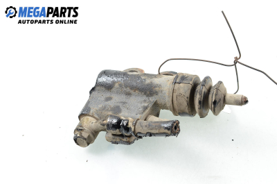 Долна помпа за съединител за Nissan Almera II Hatchback (01.2000 - 12.2006)