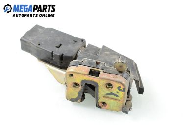 Брава на врата за Volvo V40 Estate (07.1995 - 06.2004), позиция: задна, лява