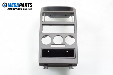 Централна конзола за Opel Astra G Hatchback (02.1998 - 12.2009)