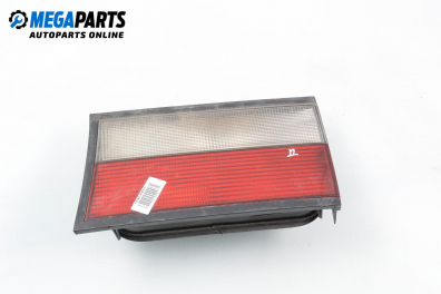 Вътрешен стоп за Citroen Xantia II Break (01.1998 - 04.2003), комби, позиция: дясна