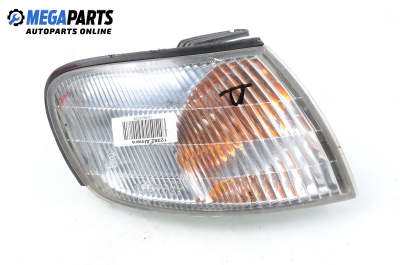 Мигач за Nissan Almera I Sedan (07.1995 - 09.2000), седан, позиция: дясна