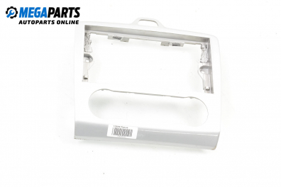 Централна конзола за Ford Focus II Hatchback (07.2004 - 09.2012)