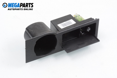 Пепелник за Ford Mondeo III Hatchback (10.2000 - 03.2007)