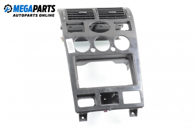 Централна конзола за Ford Mondeo III Hatchback (10.2000 - 03.2007)