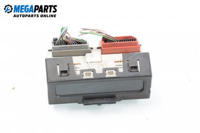 Часовник за Renault Clio II Hatchback (09.1998 - 09.2005)