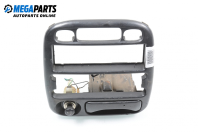 Централна конзола за Hyundai Accent I Hatchback (10.1994 - 01.2000)