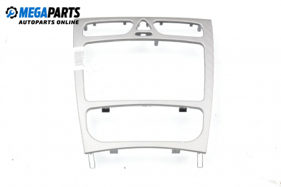 Централна конзола за Mercedes-Benz C-Class Coupe (CL203) (03.2001 - 06.2007)