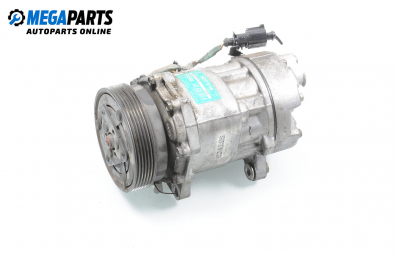 Компресор климатик за Volkswagen Golf IV Hatchback (08.1997 - 06.2005) 1.6, 100 к.с., № 1J0 820 803 A