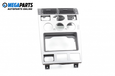 Централна конзола за Ford Mondeo III Estate (10.2000 - 03.2007)