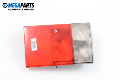 Вътрешен стоп за Audi 100 Sedan C4 (12.1990 - 07.1994), седан, позиция: лява