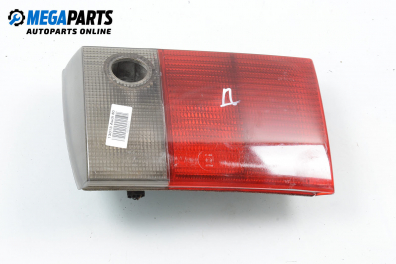 Вътрешен стоп за Audi 80 Sedan B4 (09.1991 - 12.1994), седан, позиция: дясна