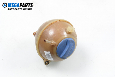 Казанче за антифриз за Volkswagen Passat Variant B3, B4 (02.1988 - 06.1997) 1.8 16V, 136 к.с.