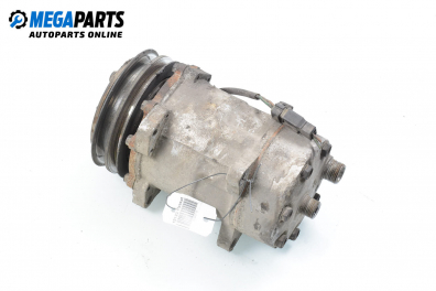 Компресор климатик за Volkswagen Passat Variant B3, B4 (02.1988 - 06.1997) 1.8 16V, 136 к.с.