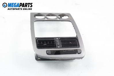 Централна конзола за Toyota Avensis Sedan I (09.1997 - 02.2003)