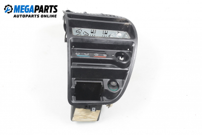 Централна конзола за Citroen Saxo Hatchback (02.1996 - 04.2004)